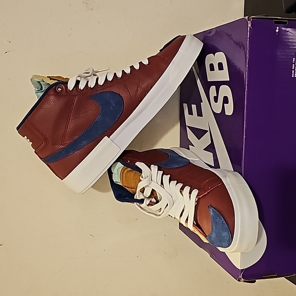 EXCELLENT USED CONDITION NIKE SB ZOOM BLAZER MID EDGE L, SIZE 10.